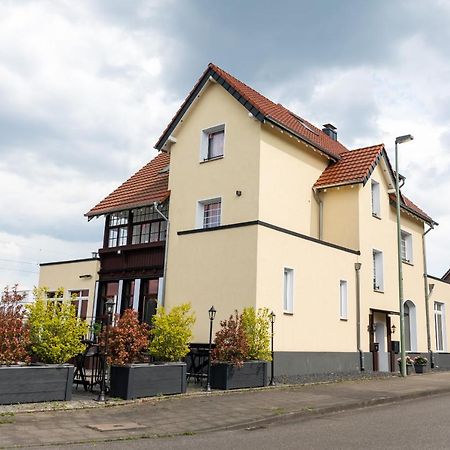 Pension Und Location Cham Meerbusch Exterior foto